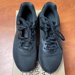 Nike Revolution Sneakers Size 7